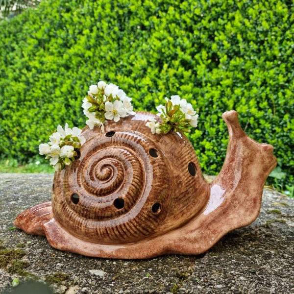 Snail: planter and lamp
