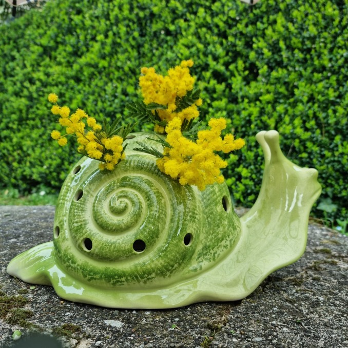 Snail: planter and lamp